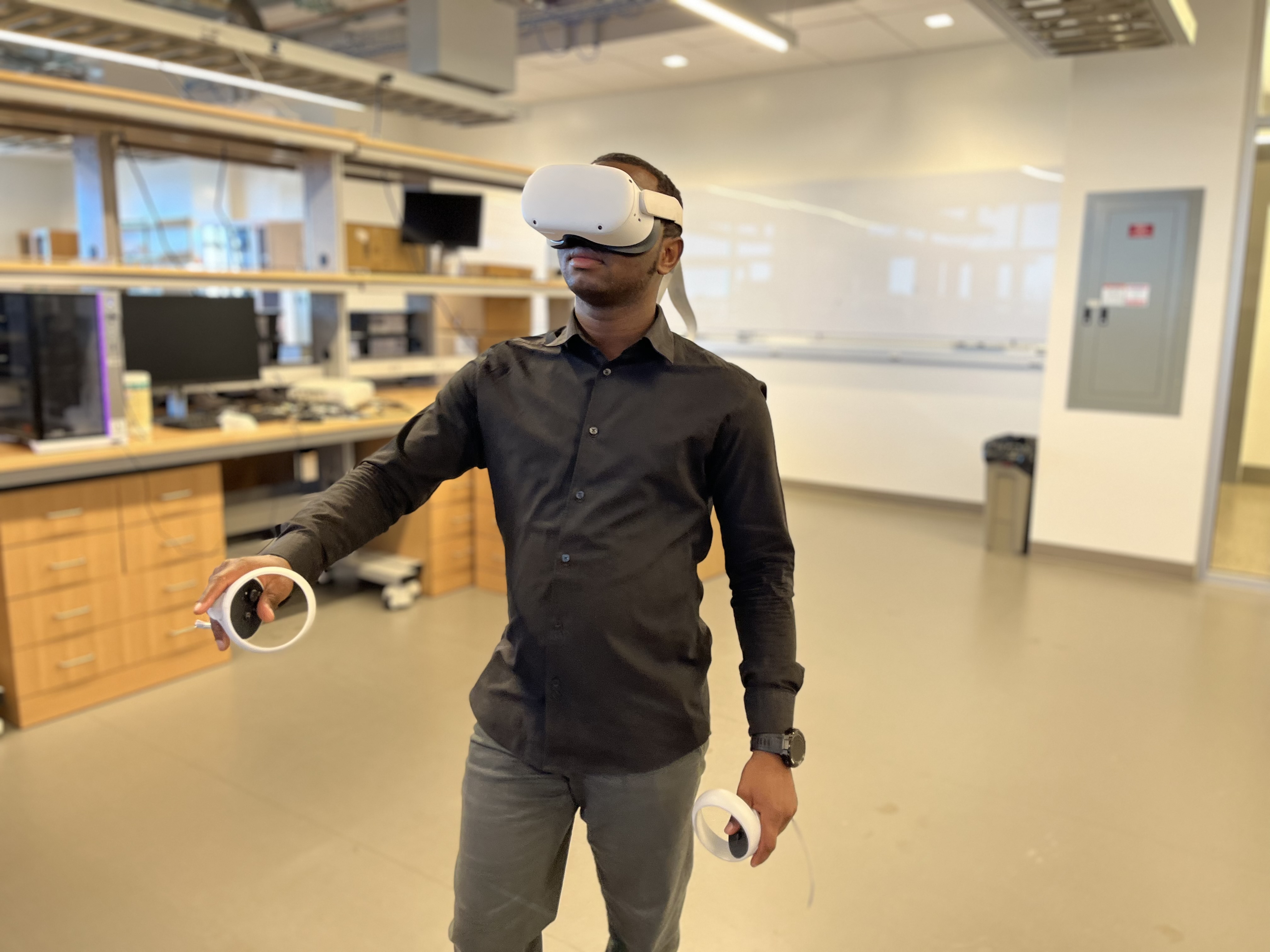 Participant Using oculus quest 2